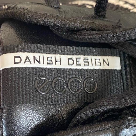 Ecco Intrinsic Knit Womens Size 38 US 7 White Black Sneakers Shoes Lightweight - Picture 7 of 7